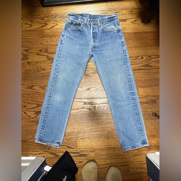 Vintage Levi’s 501xx — Made in USA tagged 32x32 - Picture 2 of 7